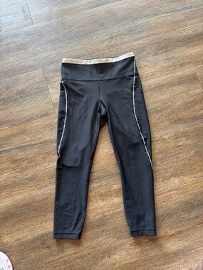 Athleta interval stash tipped tight